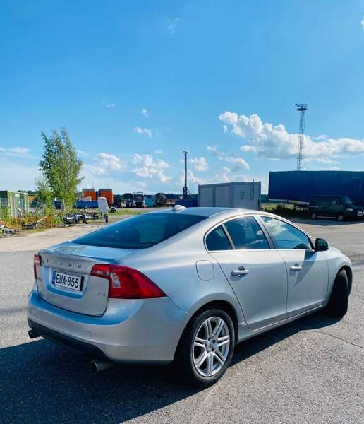 Volvo S60 Турткуль - изображение 4