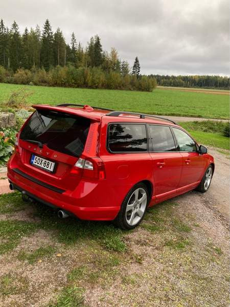 Volvo V70 Vöyri - изображение 2