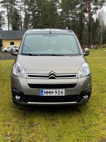 Citroen Berlingo Parkano - valokuva 1