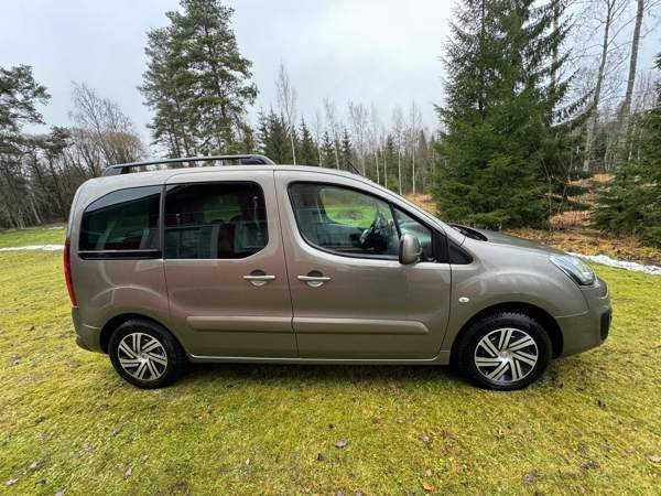 Citroen Berlingo Parkano - valokuva 5
