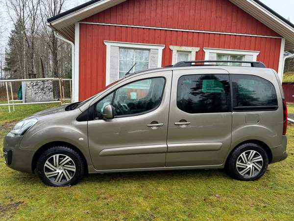 Citroen Berlingo Parkano - valokuva 6