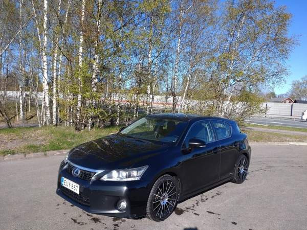 Lexus CT Tampere - photo 2