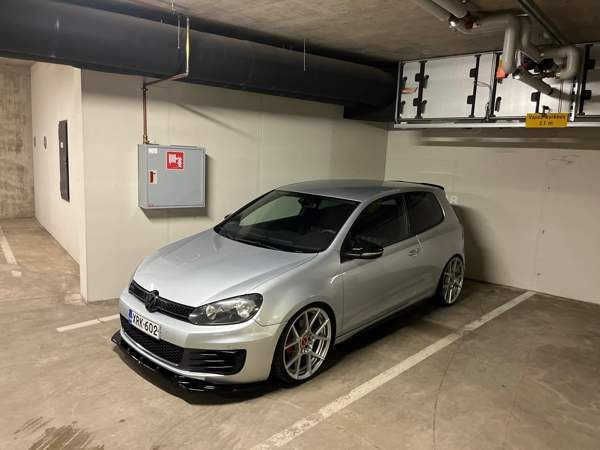 Volkswagen Golf Turtkul - valokuva 1