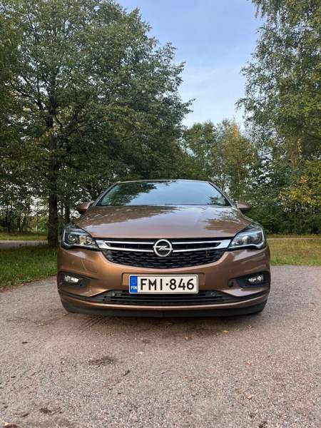 Opel Astra Helsinki - valokuva 1