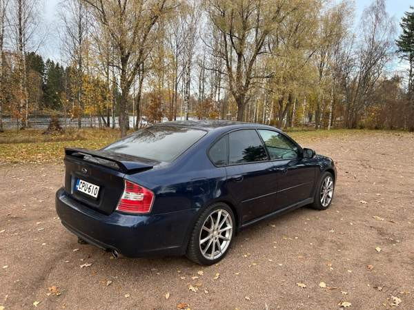 Subaru Legacy Коувола - изображение 3