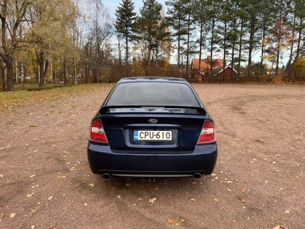 Subaru Legacy Коувола - изображение 6