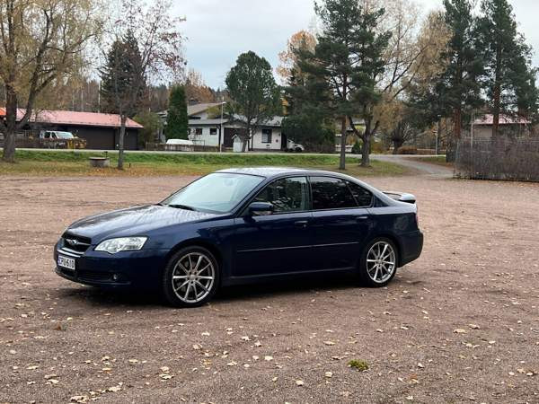 Subaru Legacy Коувола - изображение 4
