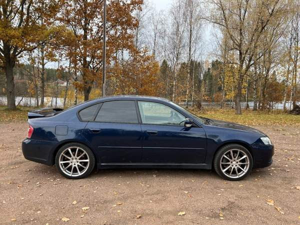 Subaru Legacy Коувола - изображение 1