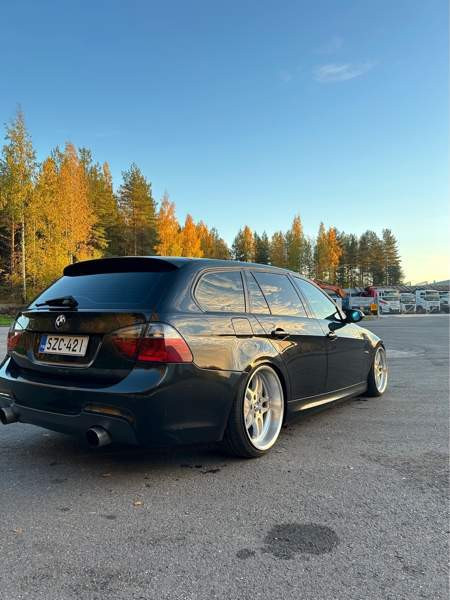 BMW 335 Järvenpää - valokuva 5