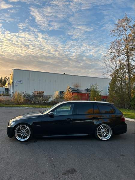 BMW 335 Järvenpää - valokuva 2