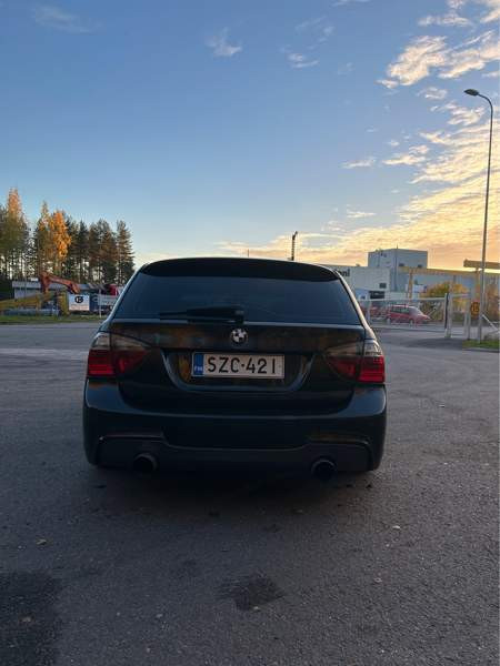 BMW 335 Järvenpää - valokuva 4