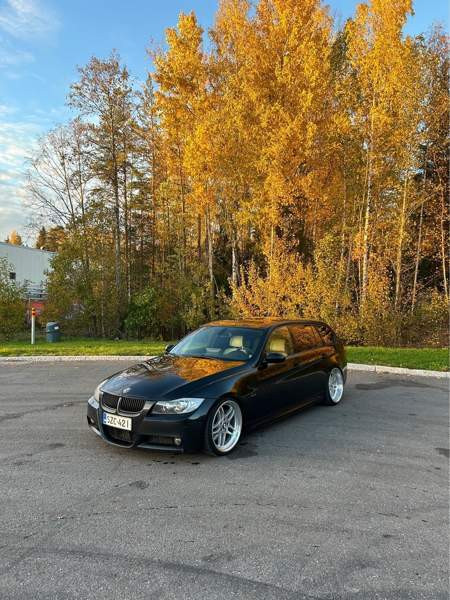BMW 335 Järvenpää - valokuva 1