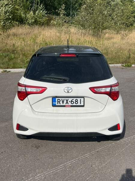 Toyota Yaris Эспоо - изображение 6