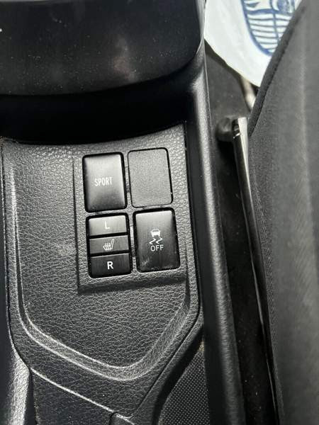 Toyota Yaris Эспоо - изображение 8