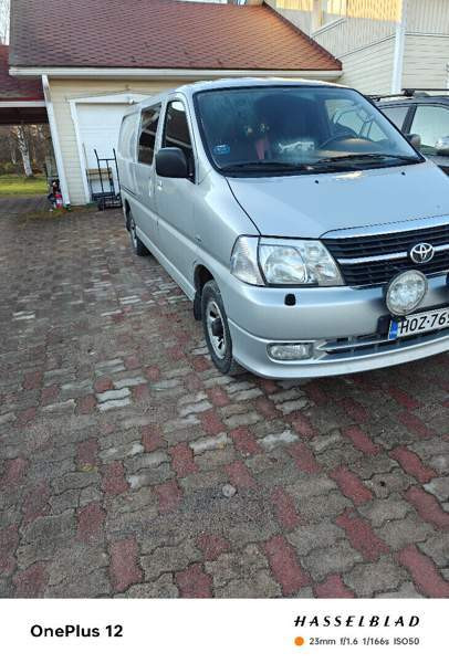 Toyota Hiace Рованиеми - изображение 2
