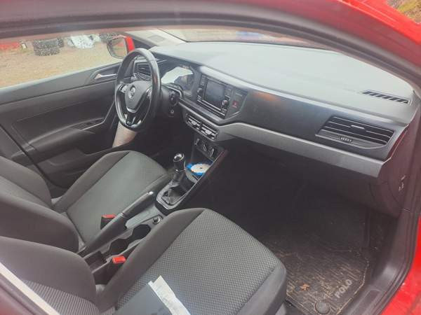 Volkswagen Polo Холлола - изображение 8