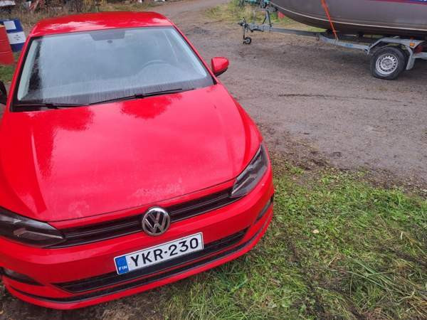 Volkswagen Polo Холлола - изображение 1