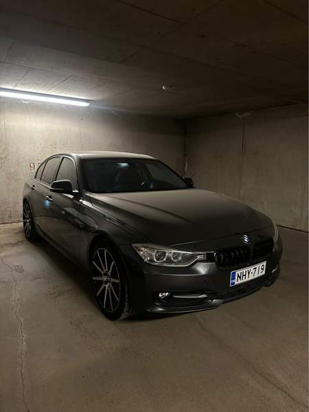 BMW 320 Turtkul - valokuva 2