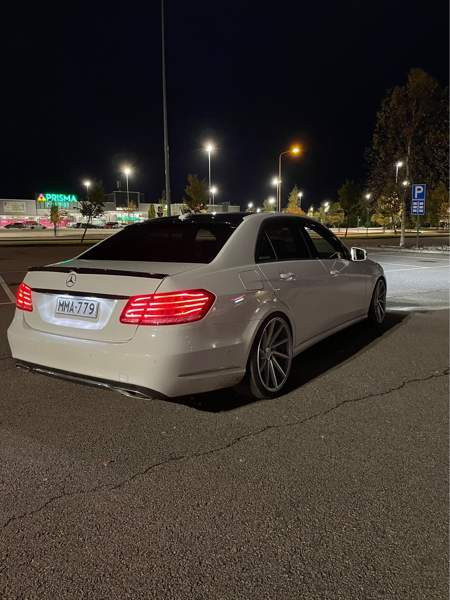 Mercedes-Benz E Syevyerodonets'k - valokuva 2