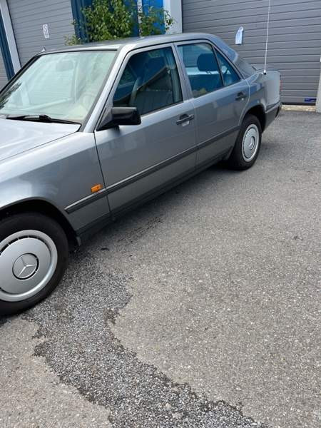 Mercedes-Benz E Тампере - изображение 2