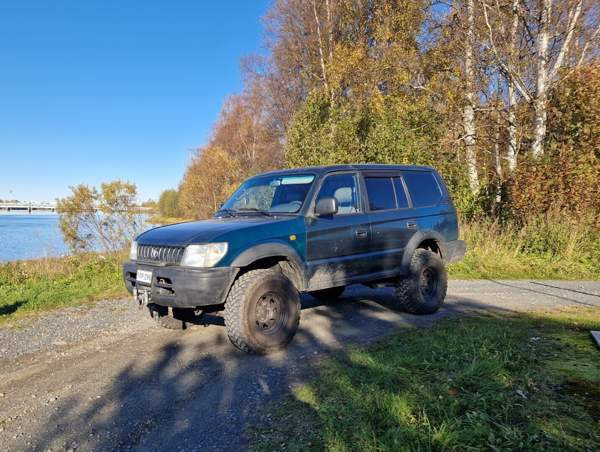 Toyota Land Cruiser Tornio - valokuva 2
