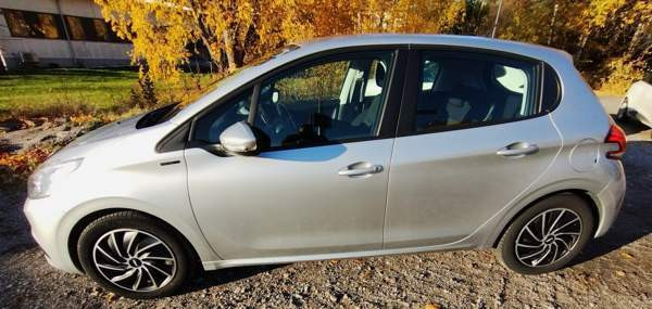 Peugeot 208 Турткуль - изображение 3