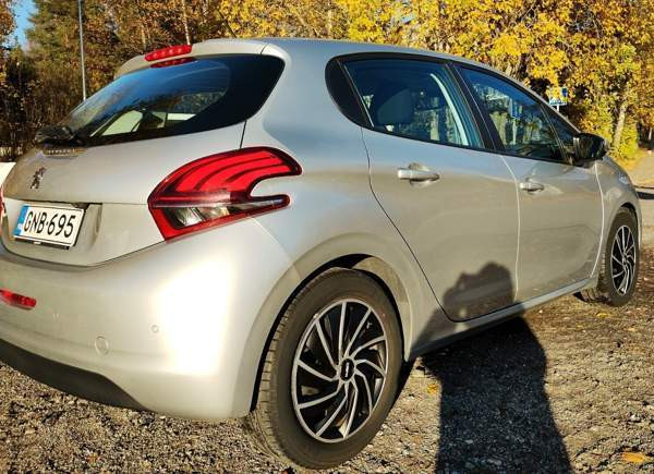 Peugeot 208 Турткуль - изображение 5