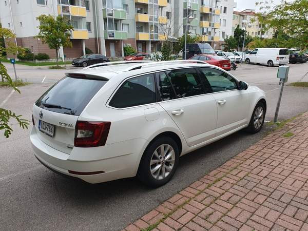 Skoda Octavia Tampere - valokuva 4