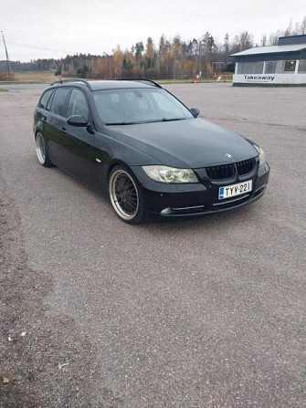 BMW 335 Porvoo - valokuva 2