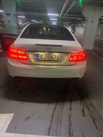 Mercedes-Benz E Yloejaervi - valokuva 2