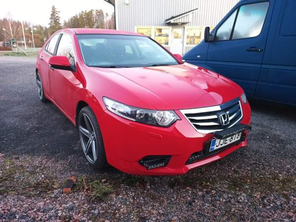 Honda Accord Нурмиярви - изображение 1