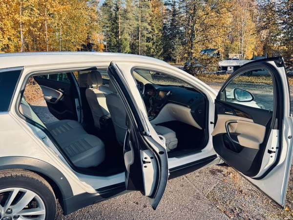 Opel Insignia Glebychevo - valokuva 7