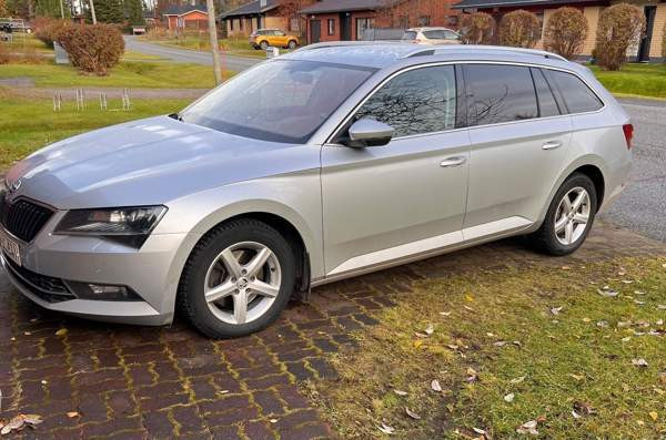 Skoda Superb Kuhmo - valokuva 1