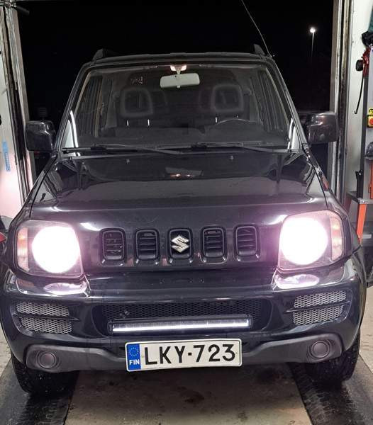 Suzuki Jimny Kemin - valokuva 1