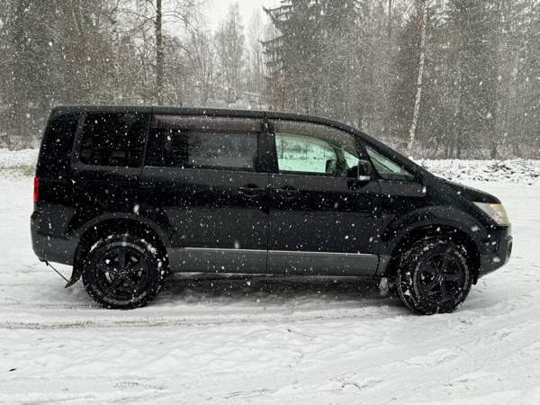 Mitsubishi Delica Kerava - valokuva 3