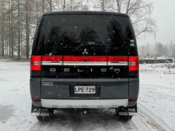Mitsubishi Delica Kerava - valokuva 4