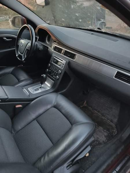 Volvo V70 Maentsaelae - photo 8