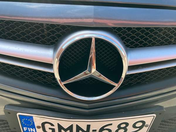 Mercedes-Benz E Oulainen - valokuva 3