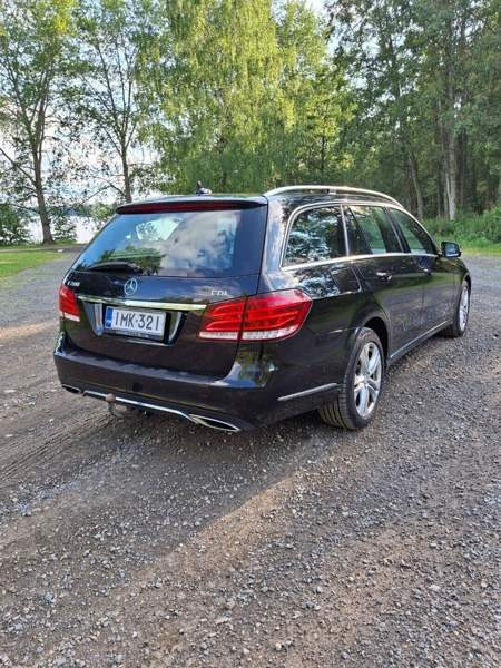 Mercedes-Benz E Валкеакоски - изображение 3