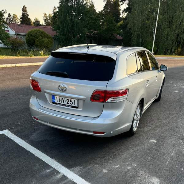 Toyota Avensis Chukotskiy Avtonomnyy Okrug – foto 5