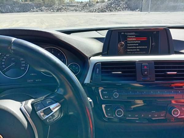 BMW 320 Райсио - изображение 5