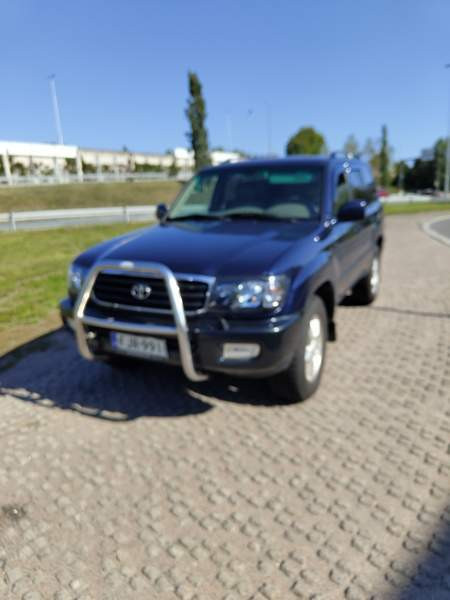 Toyota Land Cruiser Helsinki - photo 1
