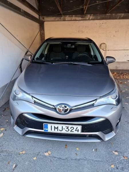 Toyota Avensis Вантаа - изображение 3