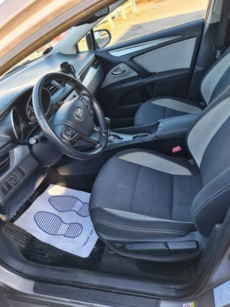 Toyota Avensis Вантаа - изображение 4