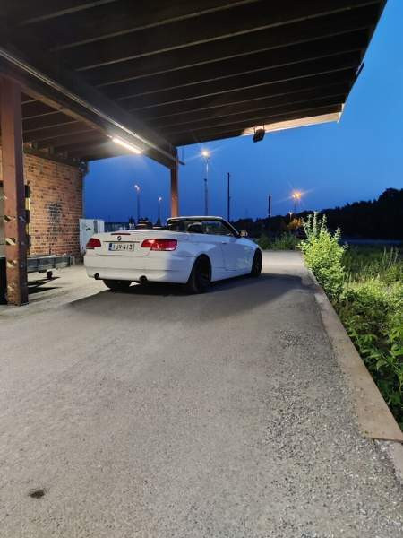 BMW 335 Turtkul - valokuva 2