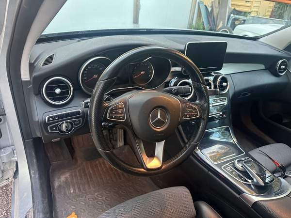 Mercedes-Benz C Turtkul - valokuva 7