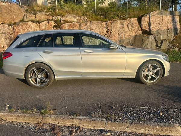Mercedes-Benz C Turtkul - valokuva 1