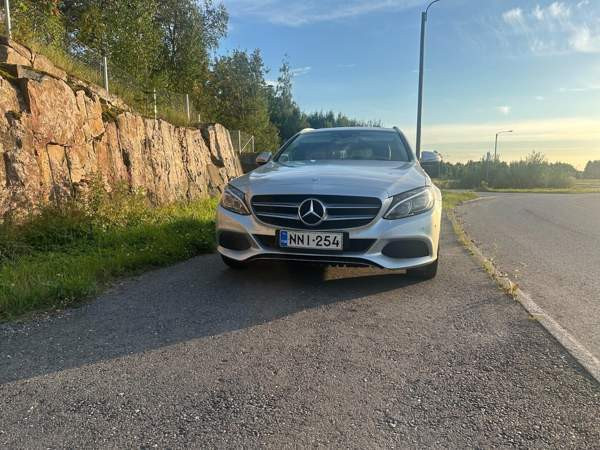 Mercedes-Benz C Turtkul - valokuva 4