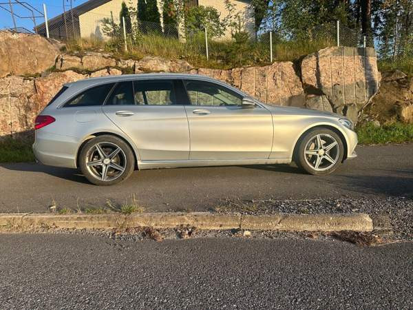 Mercedes-Benz C Turtkul - valokuva 6