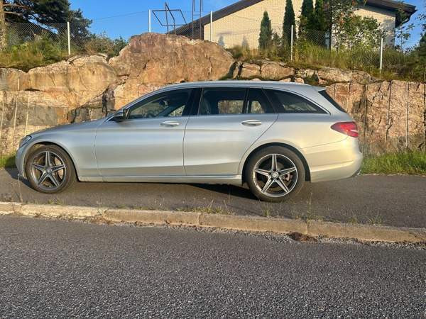 Mercedes-Benz C Turtkul - valokuva 2